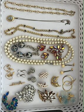 Vintage jewelry lot for sale